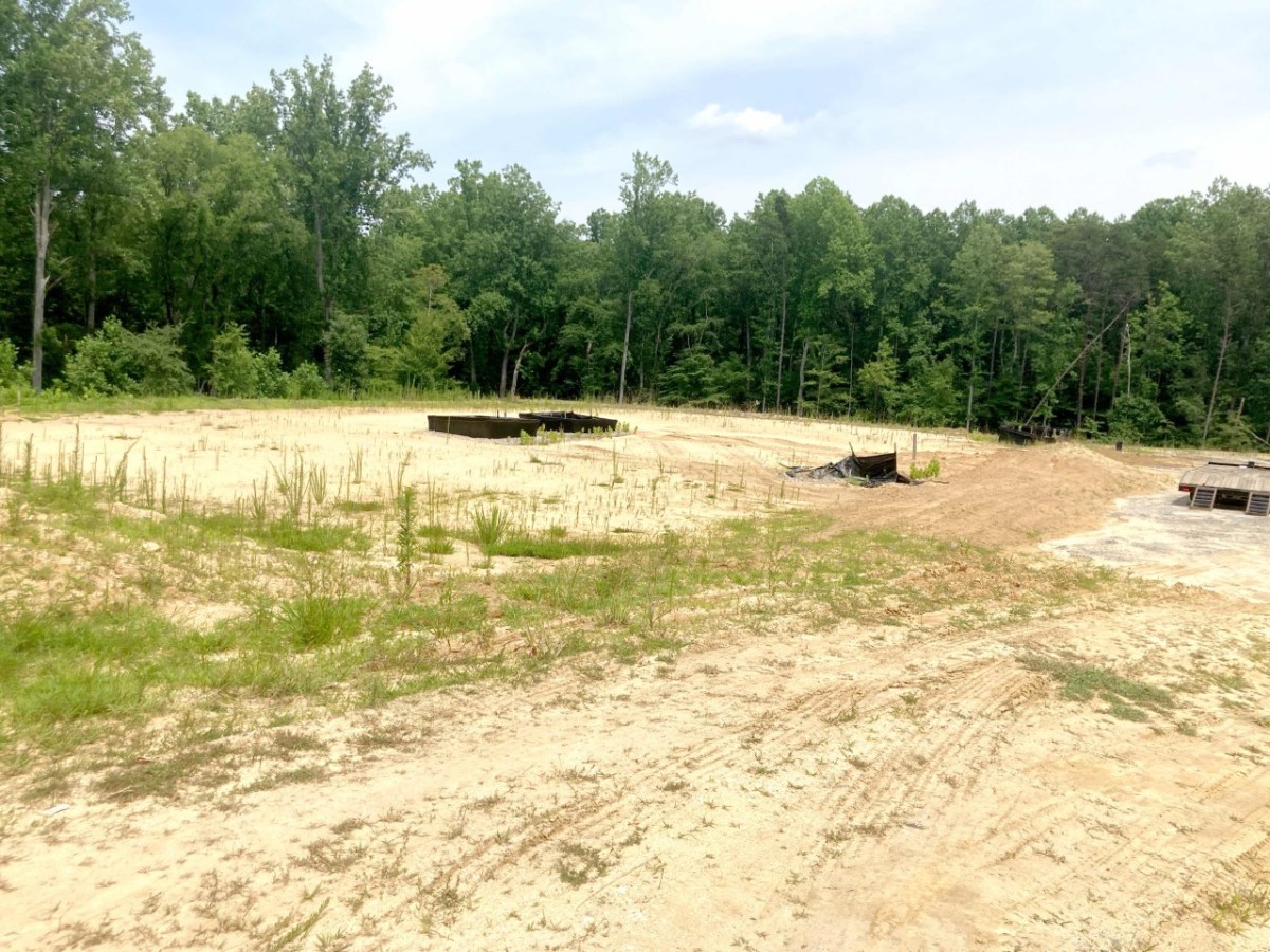 1 Vernon Street, Farmville (6.6&nbsp;acres!)